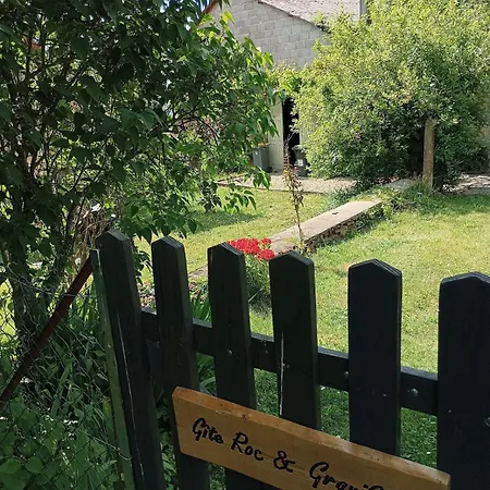 Semesterbostad Roc&gravillon 2 Etoiles *