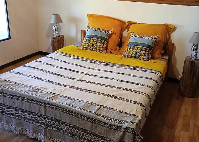 Roc&gravillon 2 Etoiles * Vitrac (Puy-de-Dome)