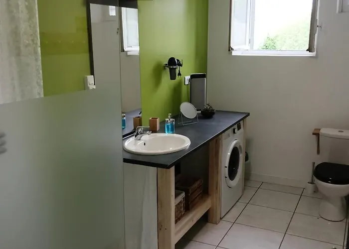 Roc&gravillon 2 Etoiles Vitrac (Puy-de-Dome)